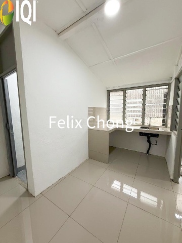 Taman Sri Skudai 1 Sty Low Cost,Jalan Tembaga Kuning,Skudai,Full Loan image