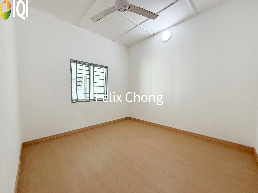 Taman Damai 1 Sty Terrace,Jalan Manggis,Senai,Renovated,Full Loan image