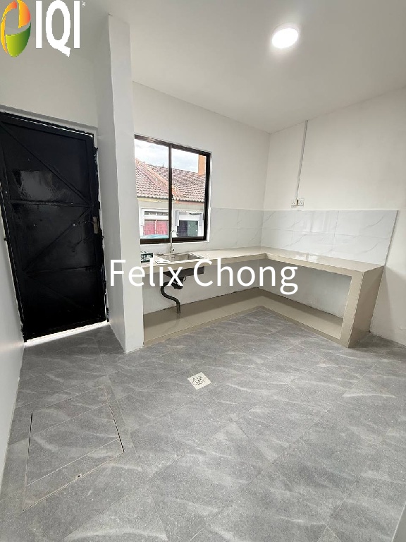 Taman Universiti 1 Sty Terrace,Jalan Penyiaran,Skudai,Renovated,Bumi Lot image