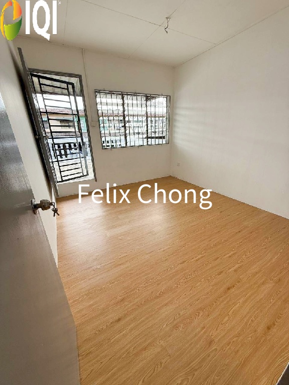 Taman Damai Jaya 2 Sty Low Cost,Jalan Makmur,Skudai,Renovated image