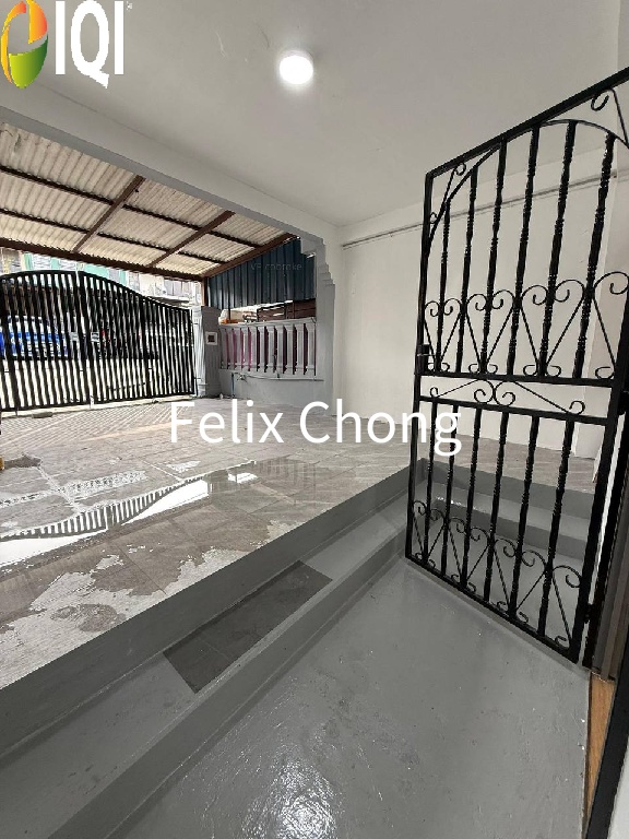 Taman Damai Jaya 2 Sty Low Cost,Jalan Makmur,Skudai,Renovated image