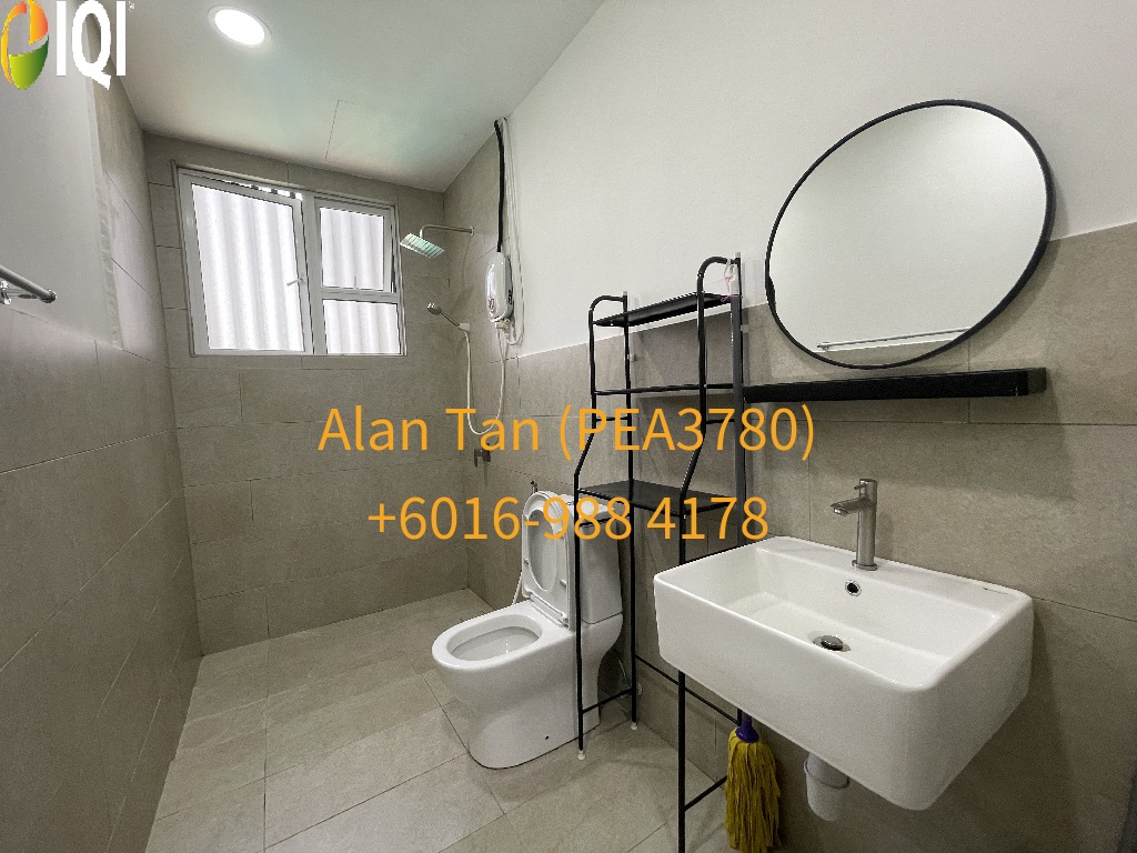 Mahkota Valley image