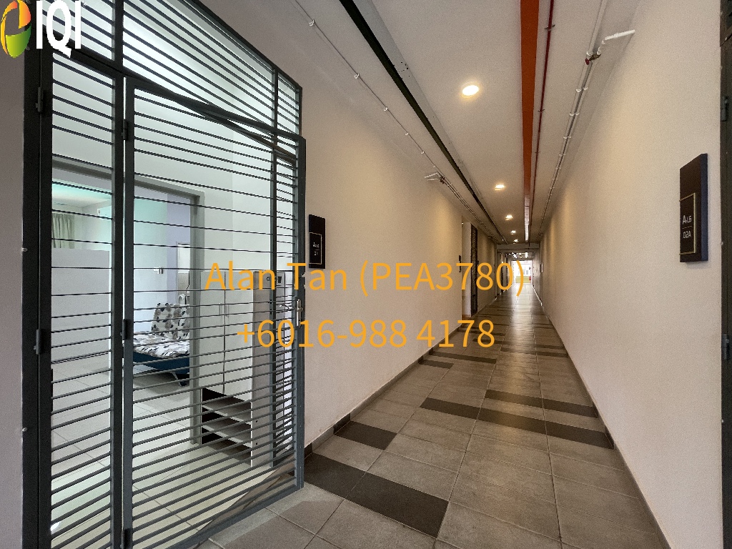 Mahkota Valley image