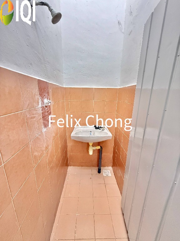 Taman Putera Indah 2 Sty Medium Cost,Renovated,Batu Pahat,Full Loan image