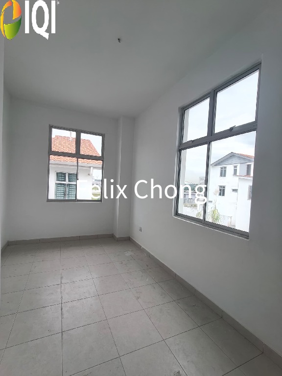 Taman Pulai Mutiara 2 Sty Endlot with Land,Bare Unit,Johor Bahru image
