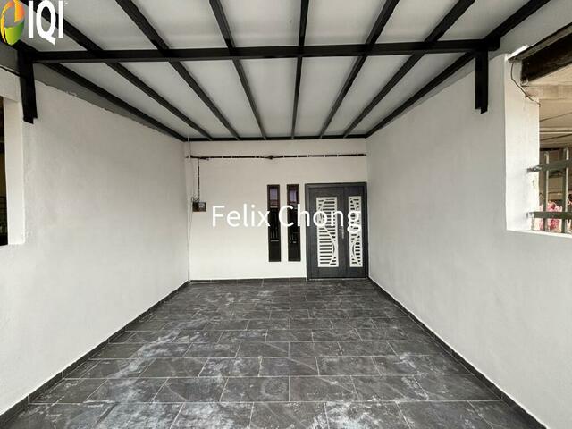 Taman Mas Double Storey Low Cost,Full Loan,Renovated,Kulai image