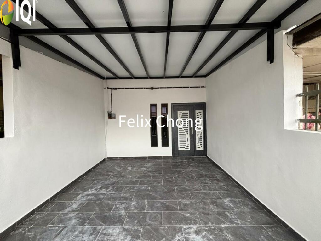 Taman Mas Double Storey Low Cost,Full Loan,Renovated,Kulai image