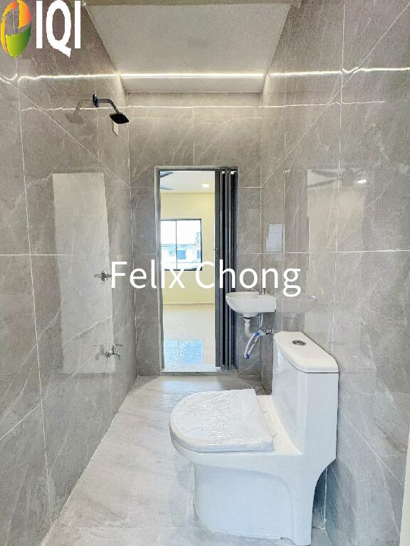 Puteri Wangsa 2 Sty Low Cost,Jalan Lading,Ulu Tiram,Renovated,Full Loan image