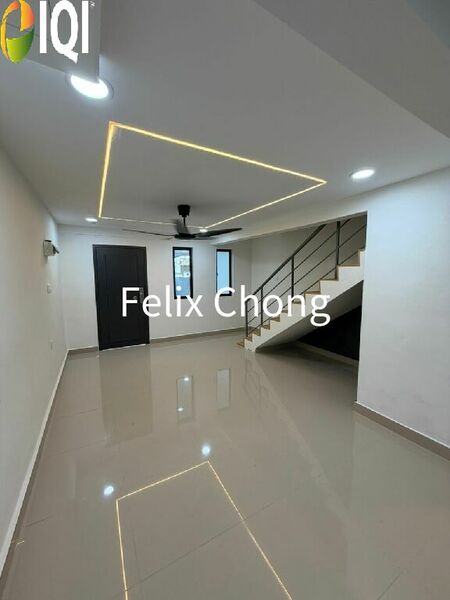 Taman Johor Jaya 2 Sty Low Cost,Jalan Teratai,Johor Bahru,Renovated