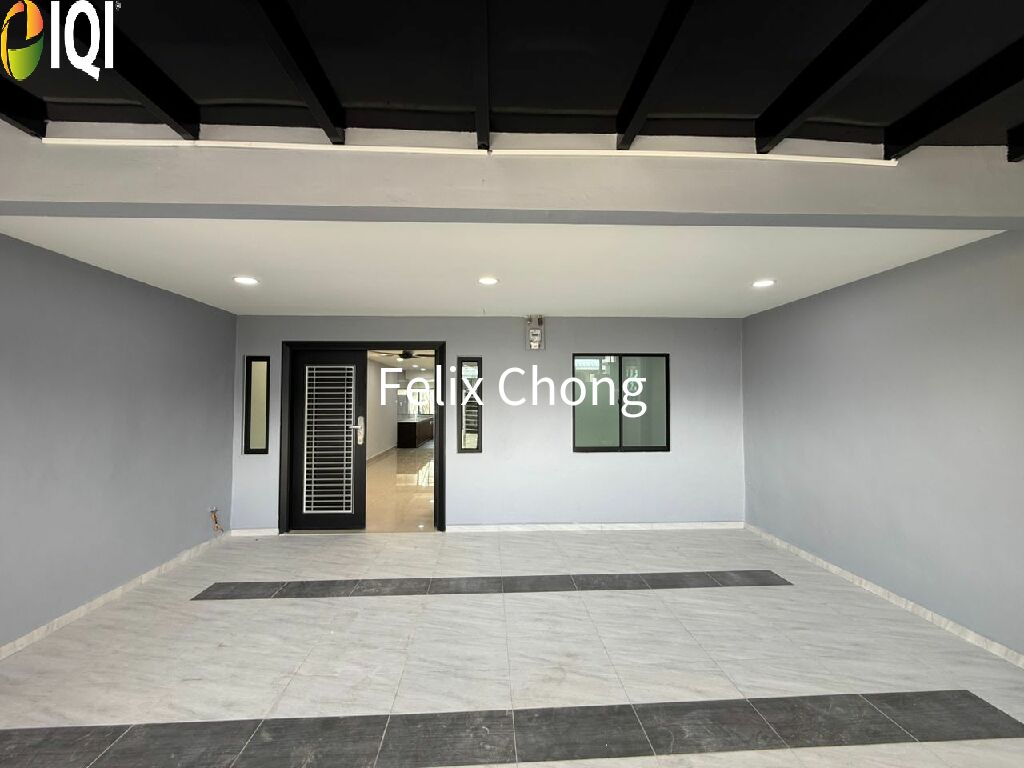 Taman Universiti 1 Sty Low Cost,Jalan Pertanian,Skudai,Renovated image