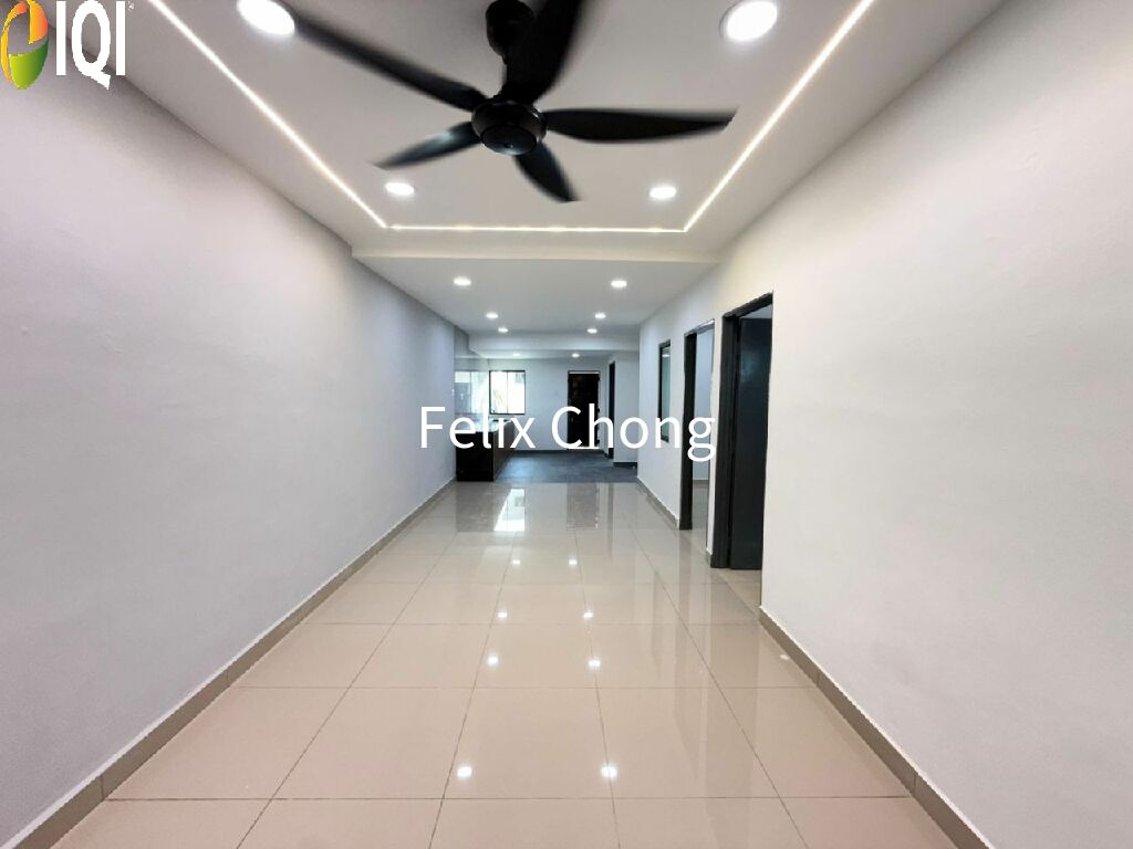 Taman Universiti 1 Sty Low Cost,Jalan Pertanian,Skudai,Renovated image