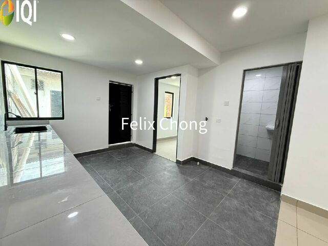 Taman Universiti 1 Sty Low Cost,Jalan Pertanian,Skudai,Renovated image