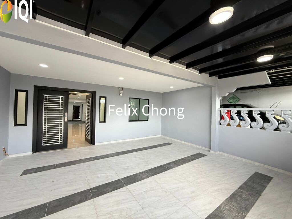 Taman Universiti 1 Sty Low Cost,Jalan Pertanian,Skudai,Renovated image