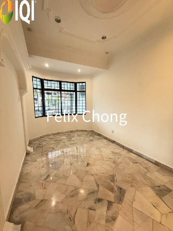 Taman Desa Jaya 1 Sty Corner Lot,Jalan Permatang,Johor Bahru,Renovated image