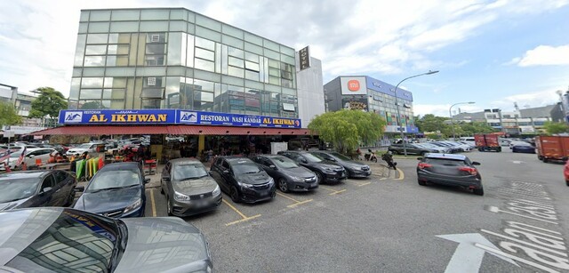 The Trillium @Lake Fields image