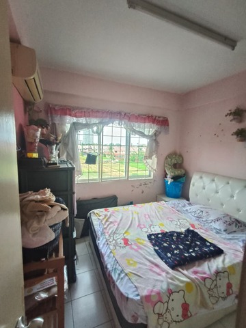 Putri Bahang Apartment image