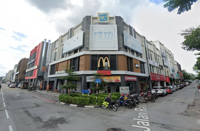 Bandar Baru Sri Petaling photo