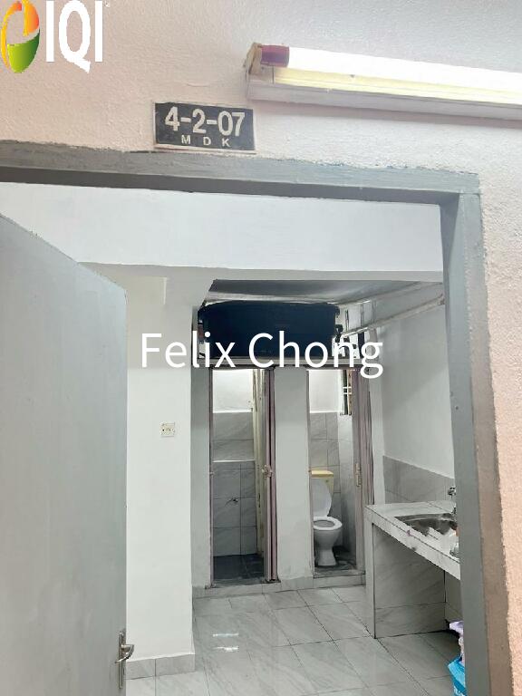 Temenggong Low Cost Flat,Level 2,Kulai,Renovated,Low Floor,Indahpura image