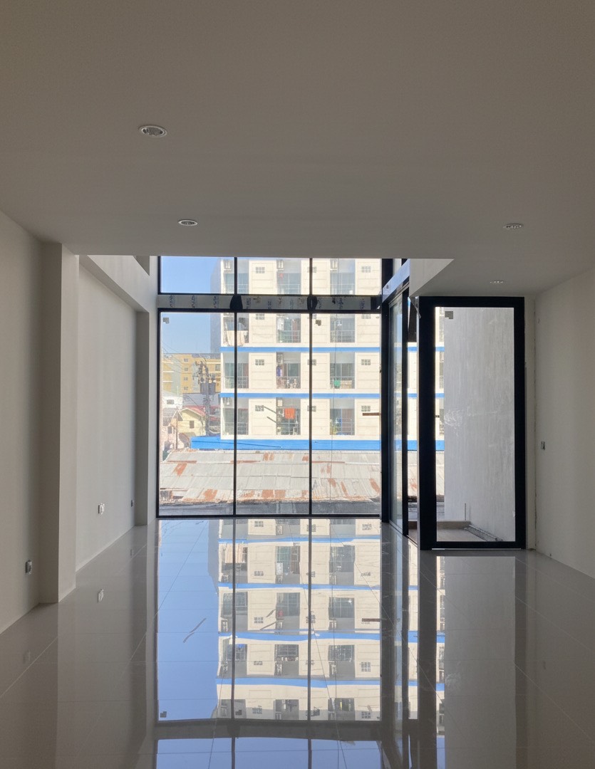 Bizhaus Changwattana image