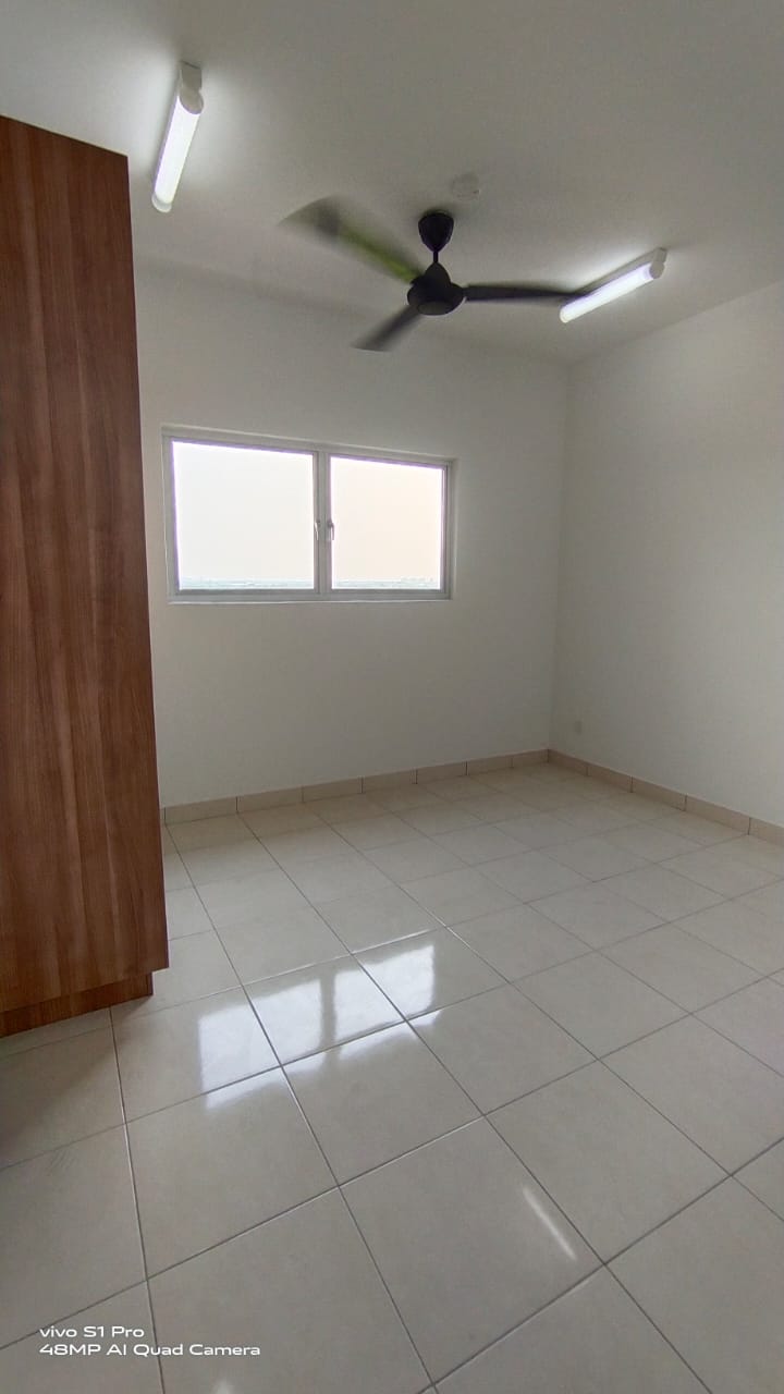 Alanis Residence image