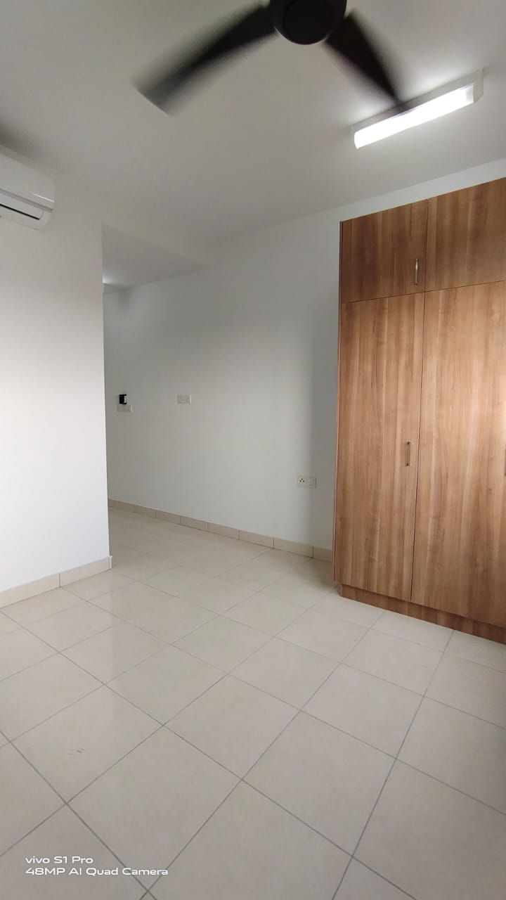 Alanis Residence image