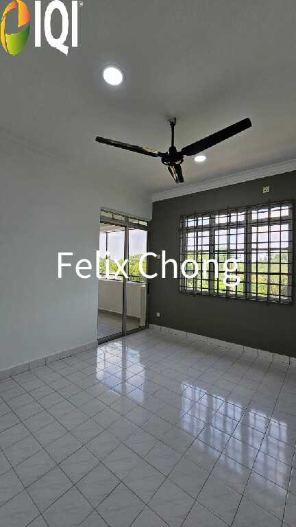Tanjung Puteri Apartment,Pasir Gudang,Level 4,Bumi Lot,Renovated image