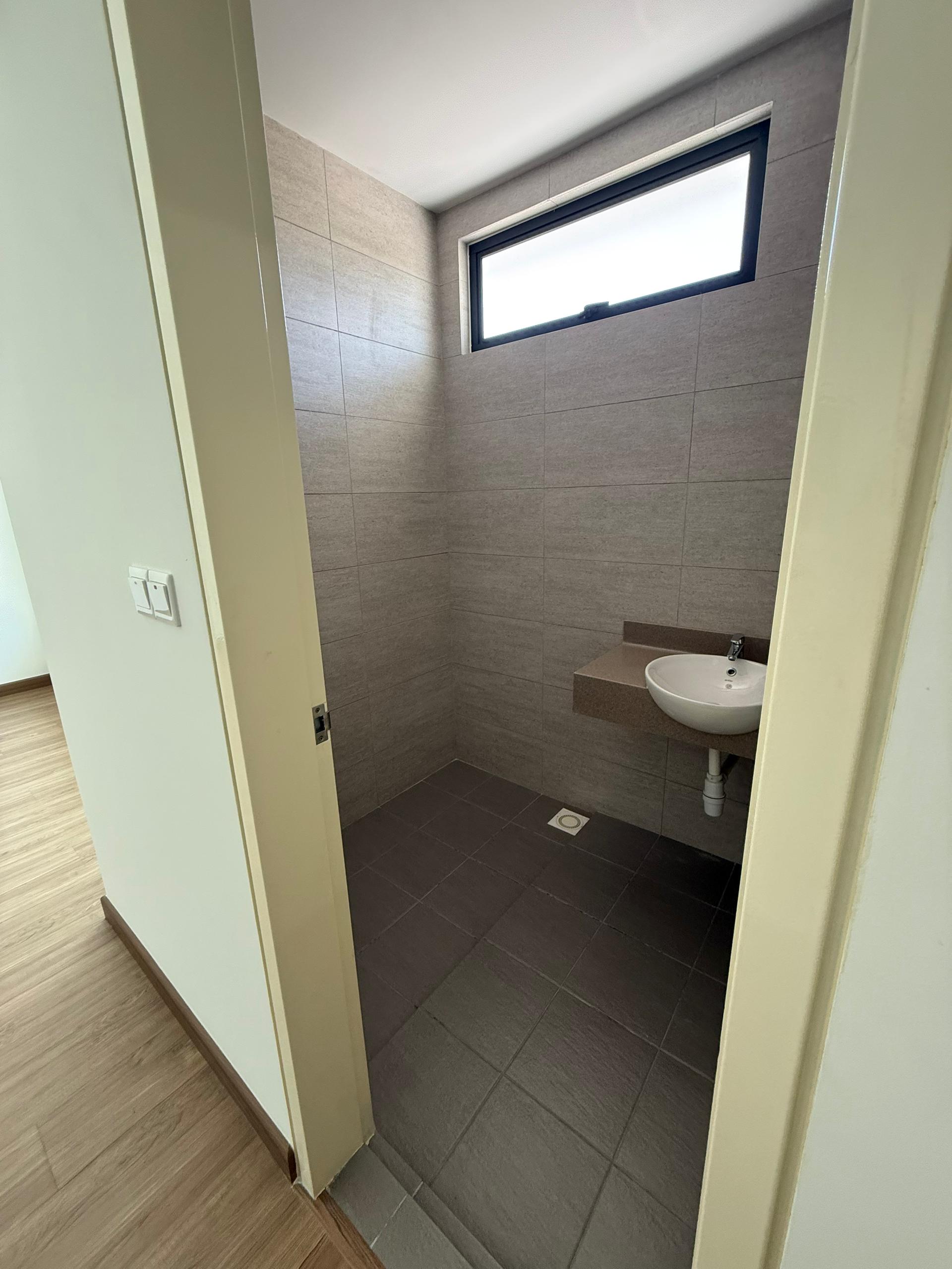 Akina @ Kajang 2 Precinct 3 image