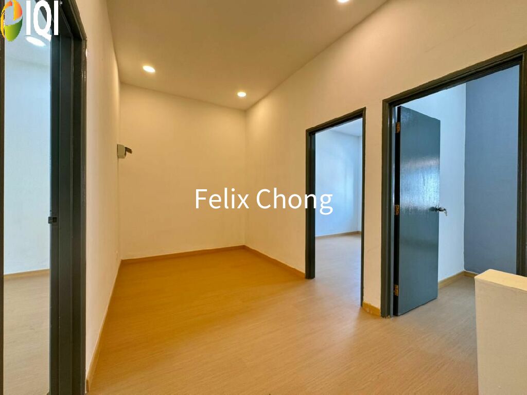 Plentong Baru 2 Sty Terrace,Renovated,Permas Jaya,Masai,Extend image