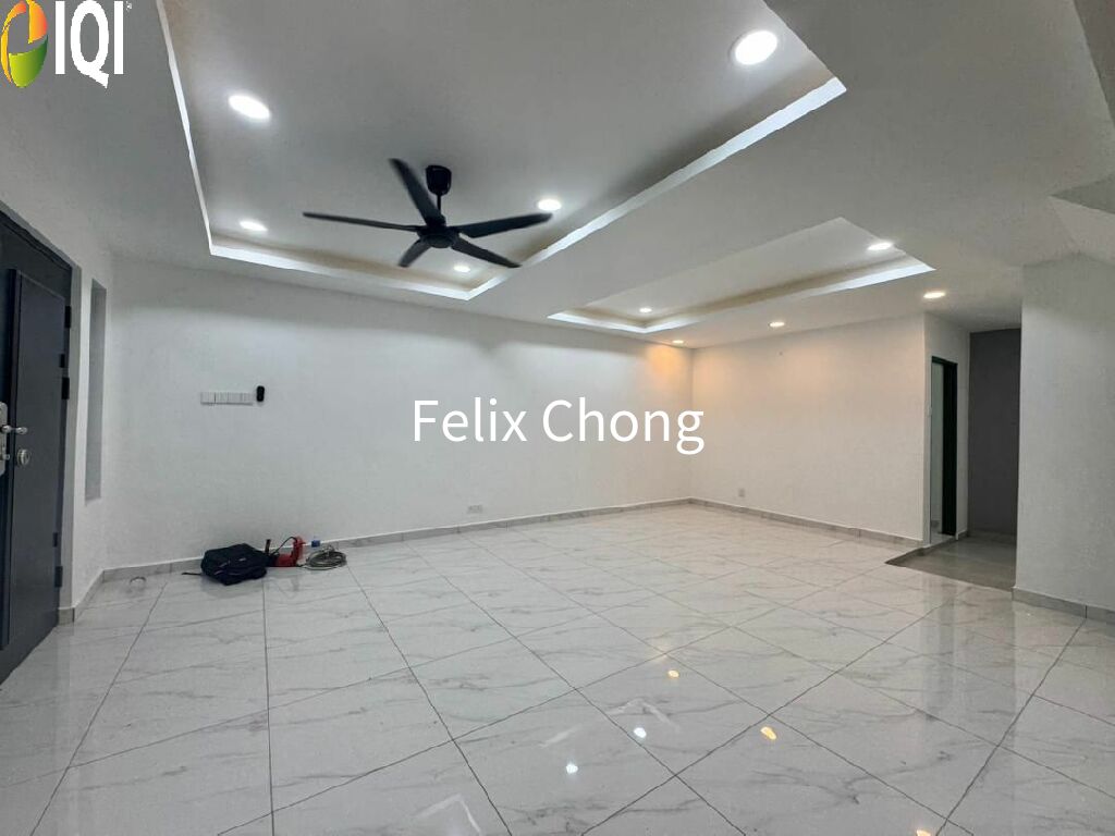 Plentong Baru 2 Sty Terrace,Renovated,Permas Jaya,Masai,Extend image