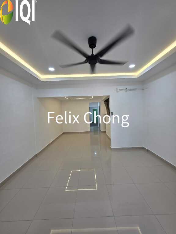 Taman Rinting 2 Sty Low Cost,Jalan Gelam,Masai,Renovated,Unblock image