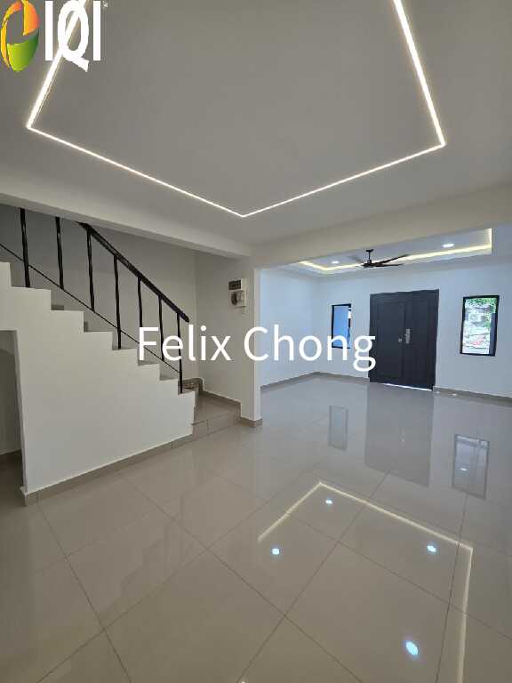 Taman Rinting 2 Sty Low Cost,Jalan Gelam,Masai,Renovated,Unblock image