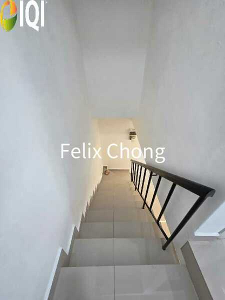 Taman Rinting 2 Sty Low Cost,Jalan Gelam,Masai,Renovated,Unblock
