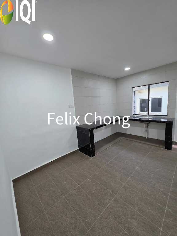 Taman Rinting 2 Sty Low Cost,Jalan Gelam,Masai,Renovated,Unblock image