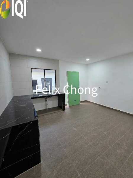 Taman Rinting 2 Sty Low Cost,Jalan Gelam,Masai,Renovated,Unblock