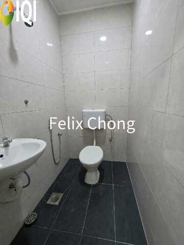 Taman Rinting 2 Sty Low Cost,Jalan Gelam,Masai,Renovated,Unblock image