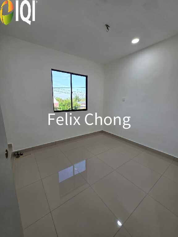 Taman Rinting 2 Sty Low Cost,Jalan Gelam,Masai,Renovated,Unblock image