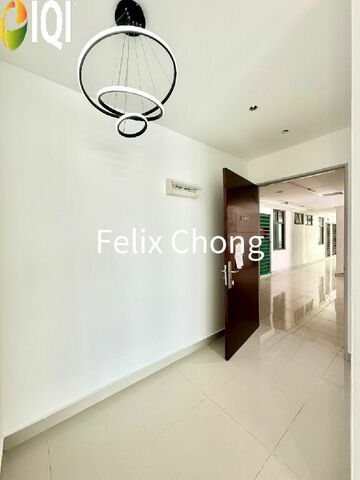 Palazio Apartment,High Floor,Pool View,Full Loan,Taman Mount Austin image