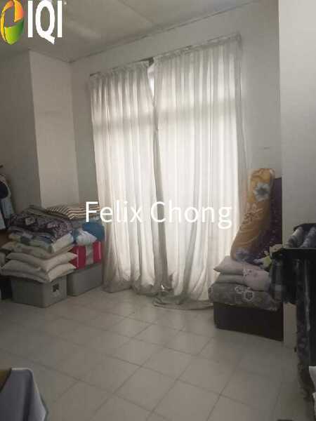 Kulai Kelapa Sawit 2 Sty Terrace,Jalan Scientex,Renovated,Bumi Lot