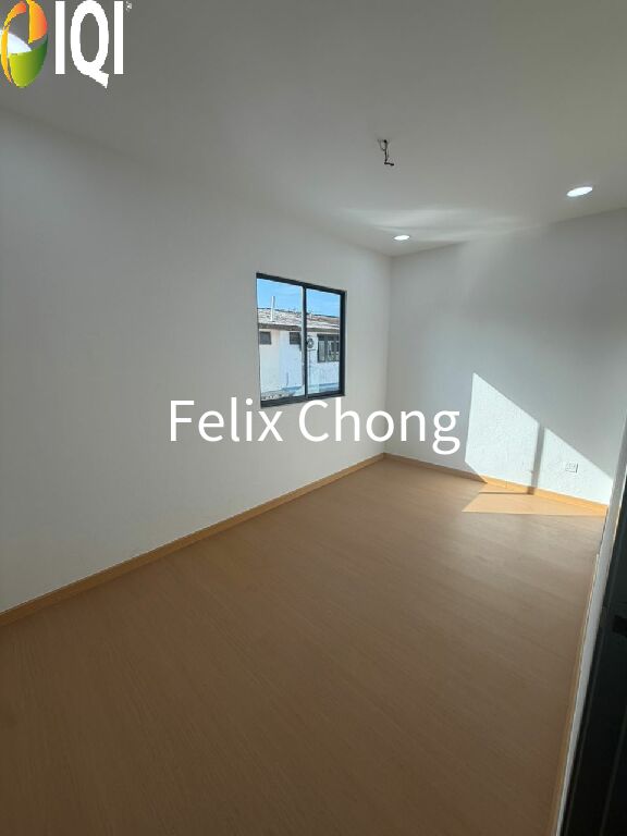 Taman Damai Jaya 2 Sty Low Cost,Jalan Makmur,Skudai,Renovated,Extend image