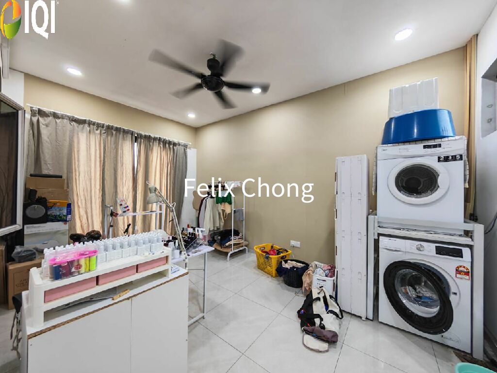 Taman Pulai Utama 1 Sty Endlot with Land,Jalan Pulai,Skudai,Full Loan image