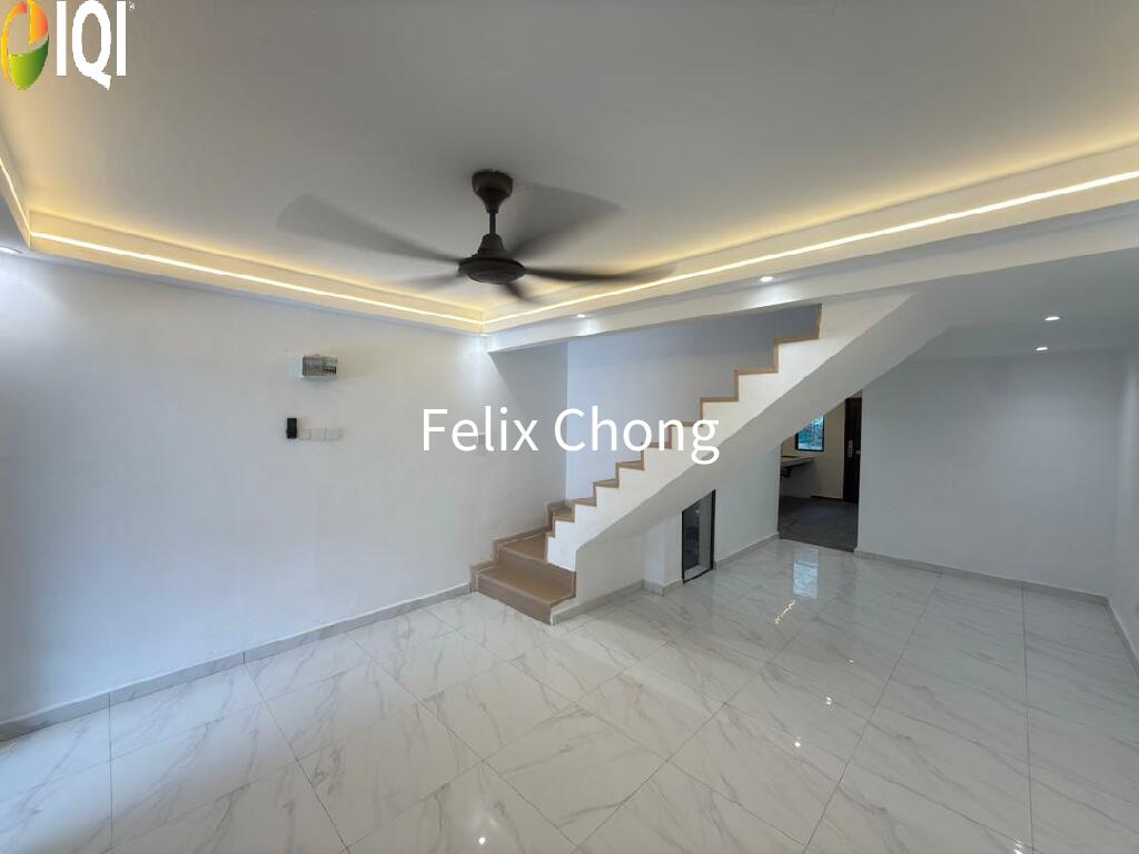 Permas Jaya 2 Sty Low Cost,Renovated,Extend,Johor Bahru,Jalan Permas image