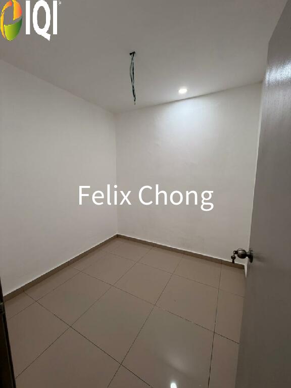 Taman Sri Makmur Double Storey Low Cost,Pontian,Renovated,Extend image