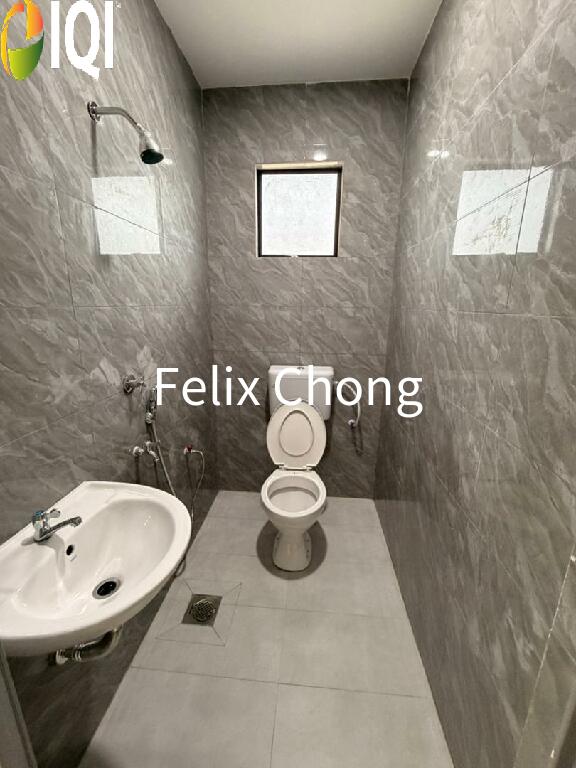 Taman Sri Makmur Double Storey Low Cost,Pontian,Renovated,Extend image