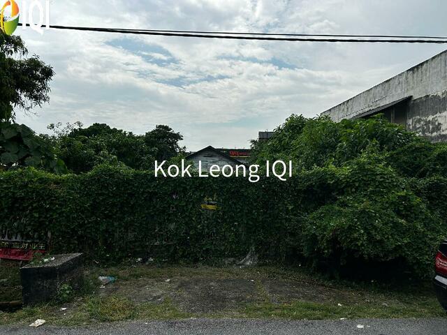 [REBUILD POTENTIAL] 4,500sf Flat Land Bungalow @ Seksyen 1, PJ Old Town image