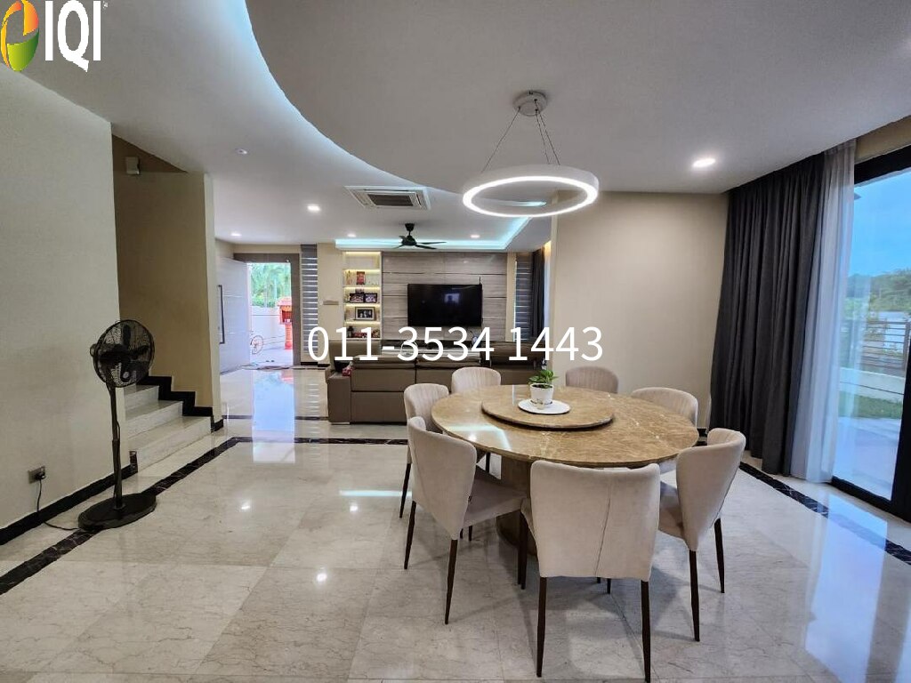 Ponderosa Green image