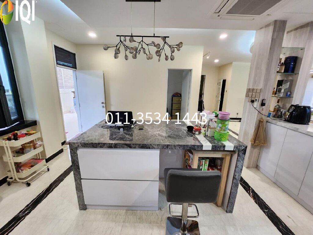 Ponderosa Green image