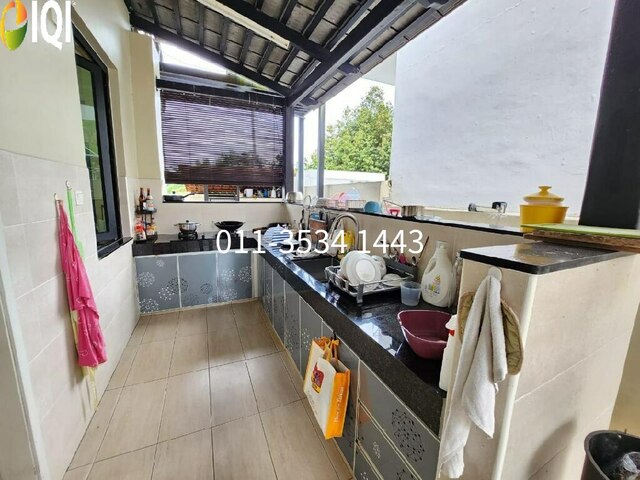 Ponderosa Green image