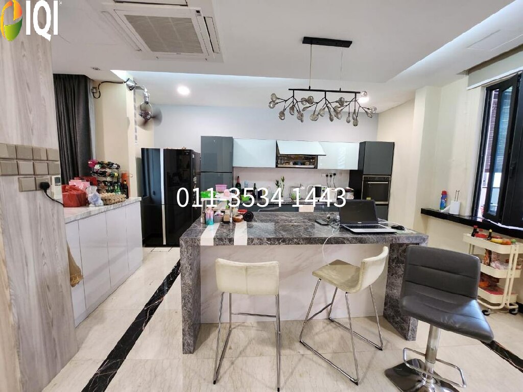 Ponderosa Green image