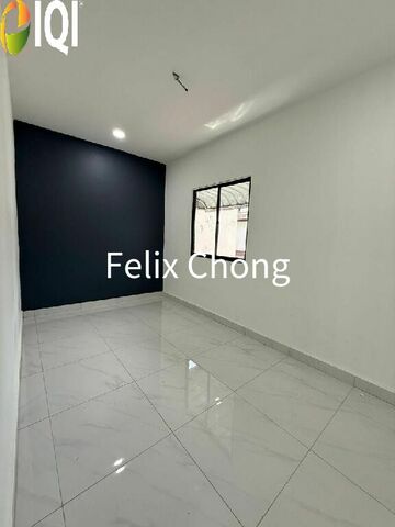 Taman Damai Jaya 2 Sty Low Cost Endlot,Jalan Tenang,Skudai,Renovated image