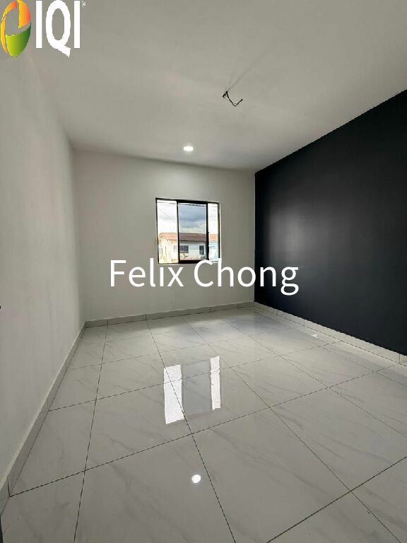 Taman Damai Jaya 2 Sty Low Cost Endlot,Jalan Tenang,Skudai,Renovated image